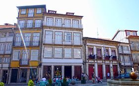 Guimaraes Studios Lounge